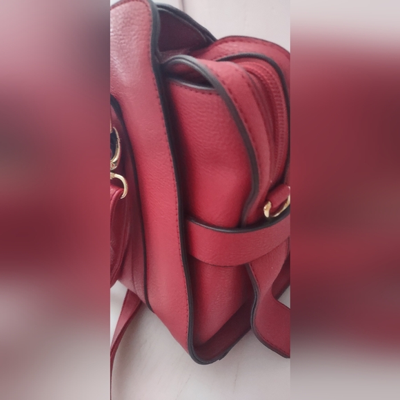 Just Fab Large Satchel Hand Shoulder Bag Gorgeous  Red EUC lot of details - Picture 3 of 11